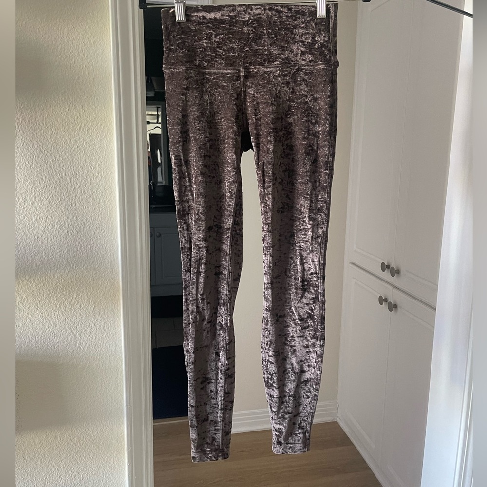 Velour size 6 lululemon leggings
